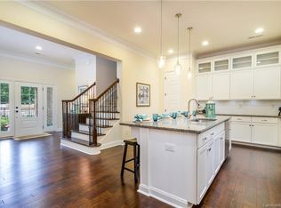 3320 Northampton Dr #304, Charlotte, NC 28210