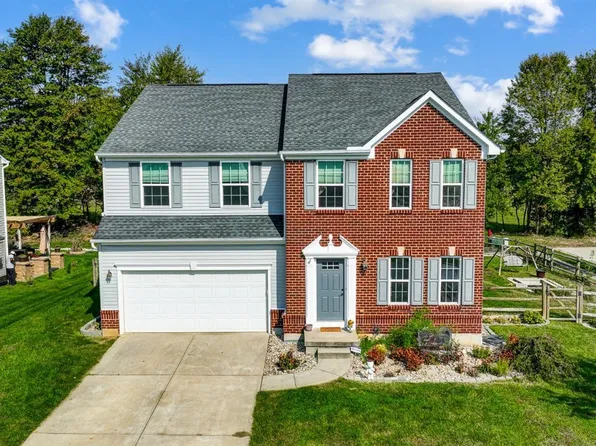 1412 Apple Farm Dr, Amelia, OH 45102