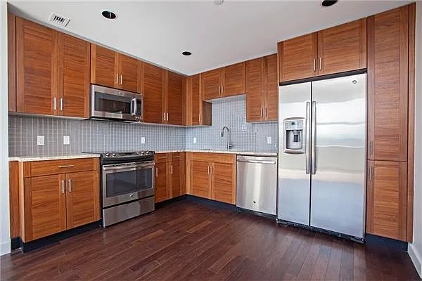 Rented by NOVO | media 18