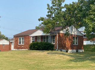 9460 Yorktown Dr, Saint Louis, MO 63137