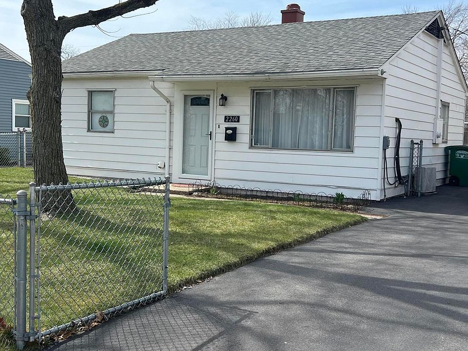 1st image of 2260 Warrick St