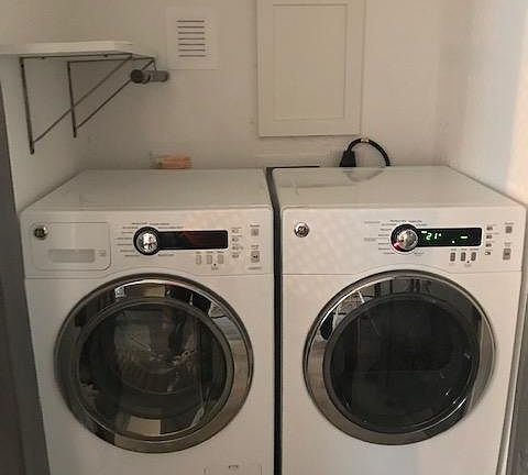 Hi efficiently washer and dryer in unit