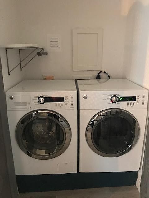 Hi efficiently washer and dryer in unit