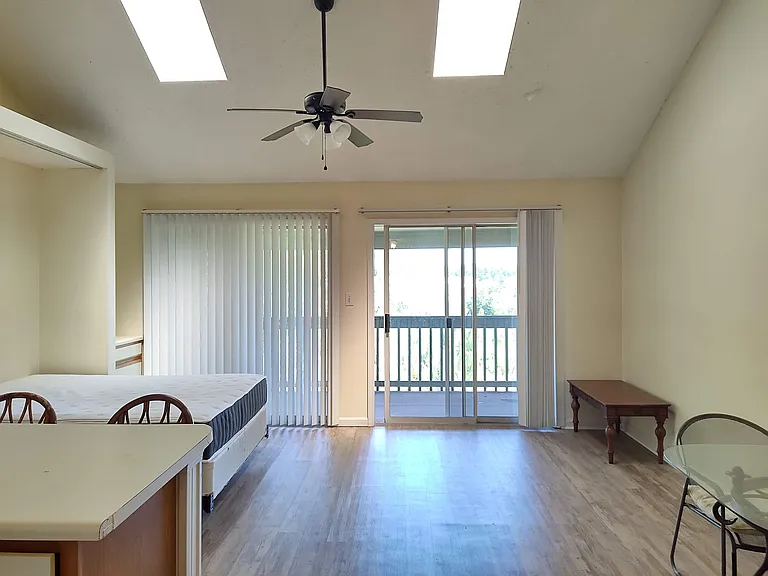 510 Fairwood Lakes Dr #19E — Photo 4