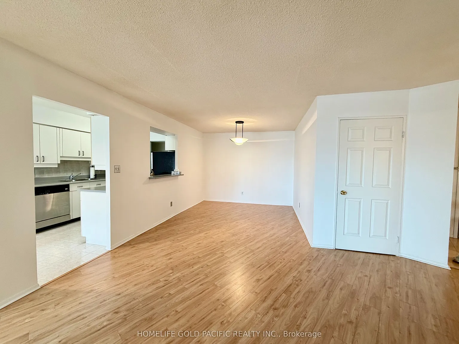 2 bed, $2,700 — Photo 3