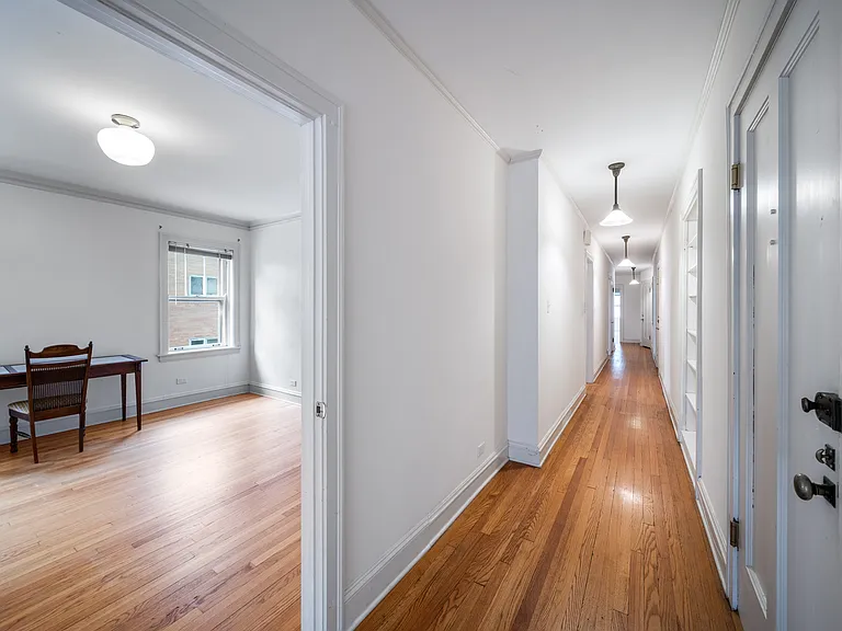 721 Foster St #2W — Photo 15