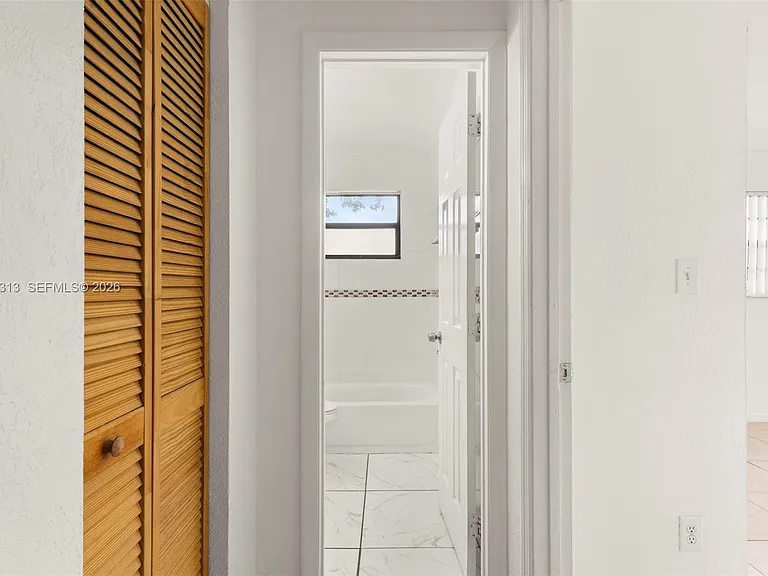 4120 SW 19th St #1 — Photo 15
