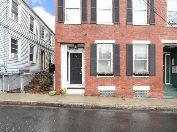 31 Division St APT 2, Chelsea, MA 02150