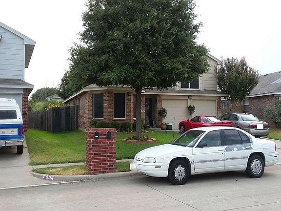 3rd image of 808 Meadowlark Dr