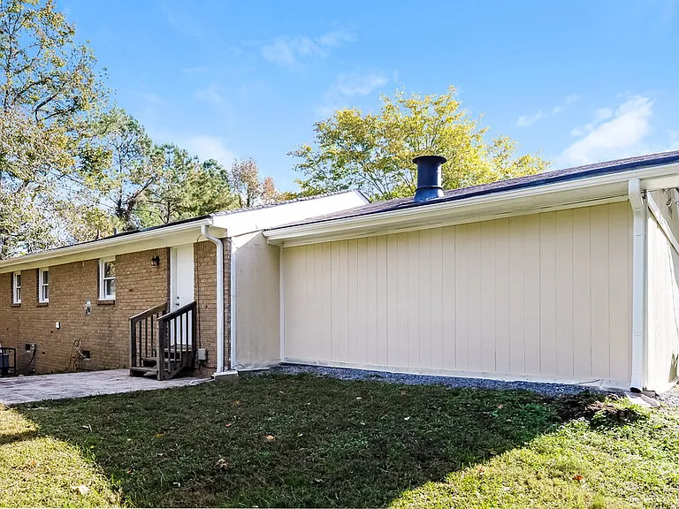 1338 W Stoneybrook Dr — Photo 16