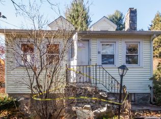 11 Laguna Rd, Carmel, NY 10512