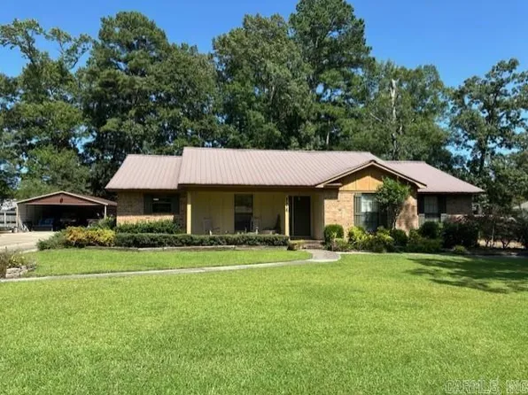 714 Pin Oak Dr, El Dorado, AR 71730