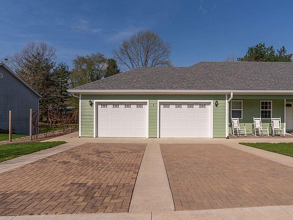 2nd image of 4335 N Rindle Ln