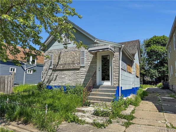 18 Helen St, Buffalo, NY 14213