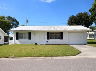 9281 140th Way, Seminole, FL 33776