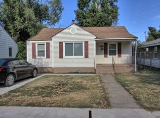 608 N 11th St, Garden City, KS 67846