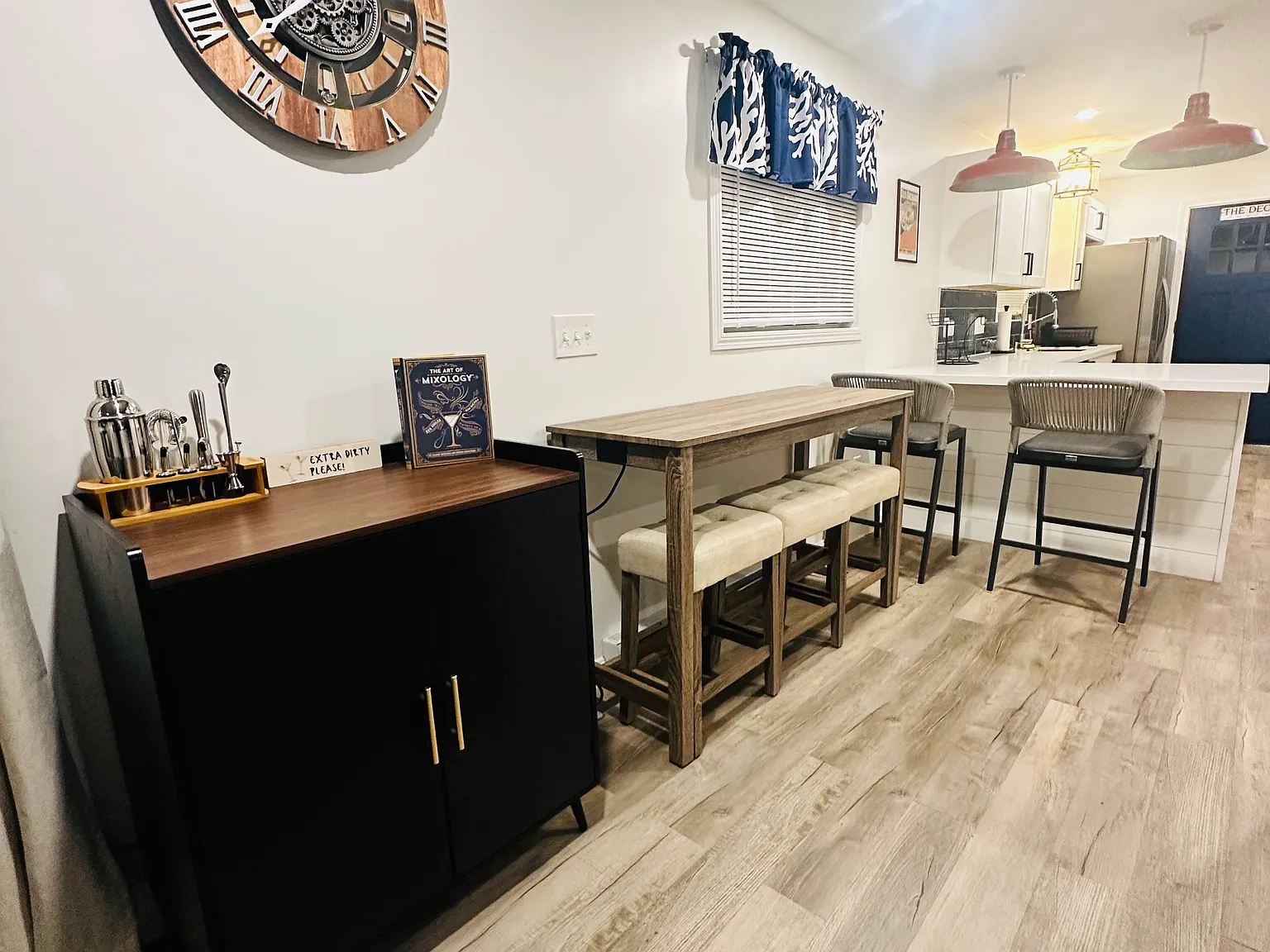 2 bed, 1131 sqft, $2,200 — Photo 4