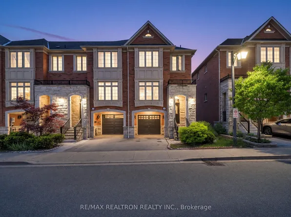 172 Vittorio De Luca Dr, Vaughan, ON L4L 0A8