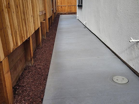 Side Yard Walkway