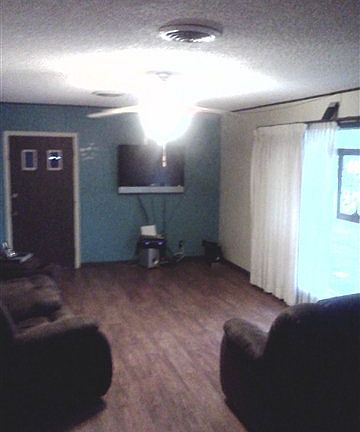 4th image of 1505 Buchanan Dr