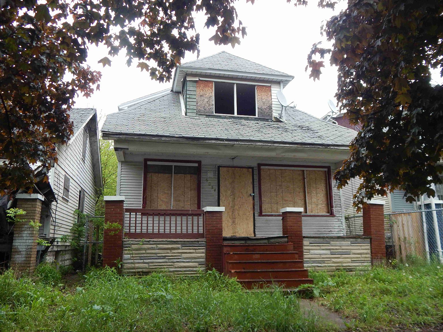 6054 Chopin St, Detroit, MI 48210 | Zillow