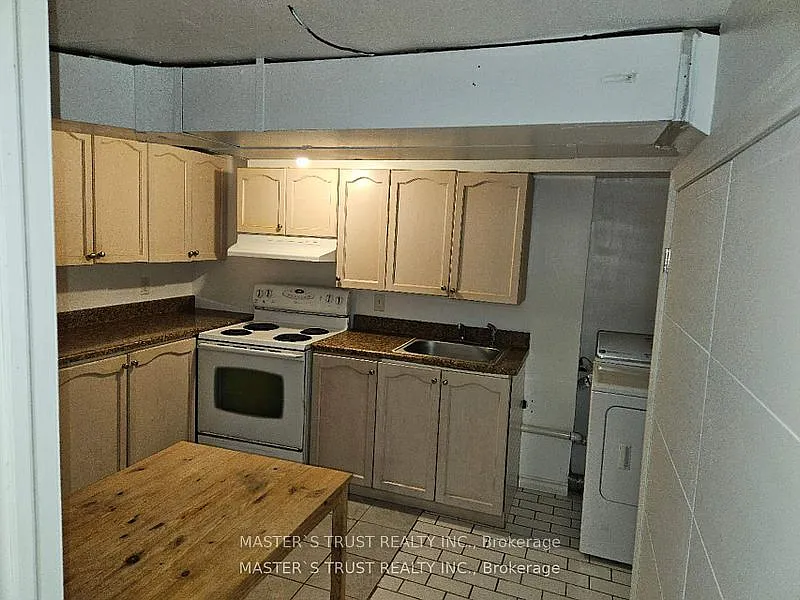 3 bed, $1,900 — Photo 4