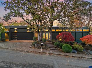 925 Holiday Ct S, Salem, OR 97302