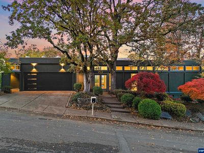 925 Holiday Ct S, Salem, OR, 97302