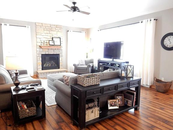 5th image of 3256 Heartlake Cir