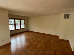 162 Chapel St, Newton, MA 02458
