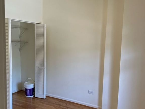 3rd image of 735-37 S Western Ave #2S