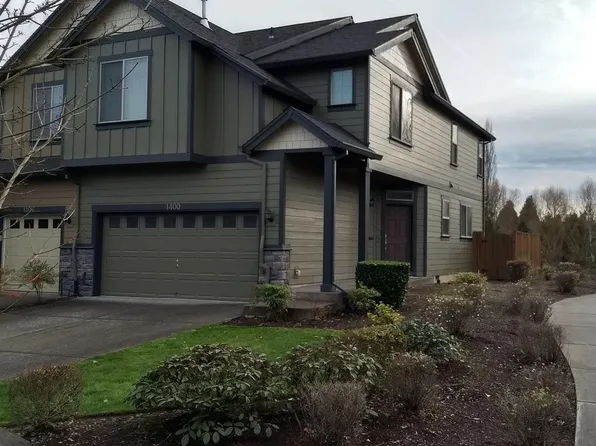 1400 NE Alexandria Pl, Hillsboro, OR 97124