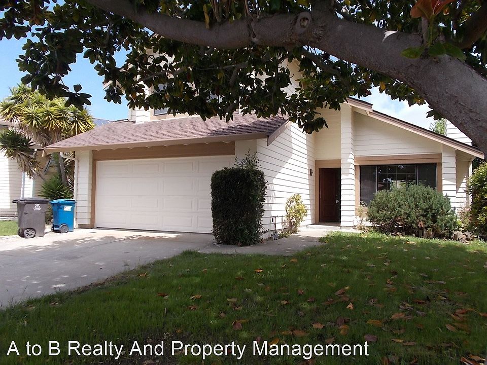 1st image of 32755 Hilmar St