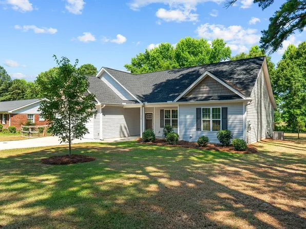 116 Highland Dr, Lillington, NC 27546