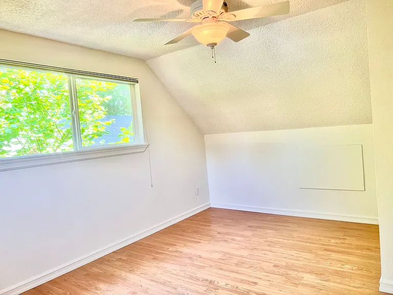 1725 Union Ave SE — Photo 40