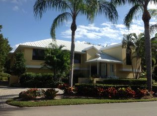 105 S Harbor Dr, Ocean Reef, FL 33037