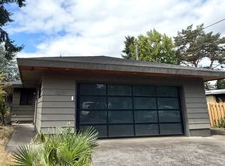 11239 E Burnside St, Portland, OR 97216