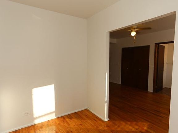 3rd image of 4515G N Malden St #3D
