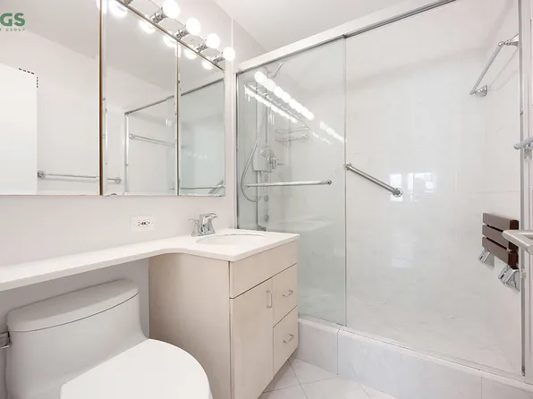 411 East 57th Street image 7 of 11