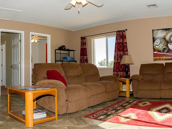3rd image of 726 N Saguaro Dr