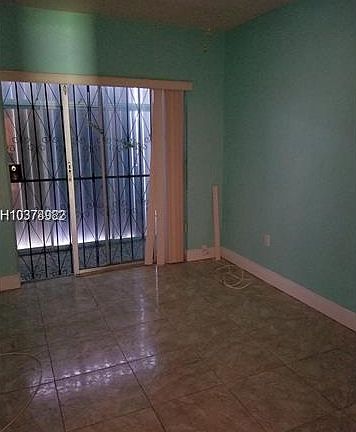 3rd image of 101 NW 204th St APT 1