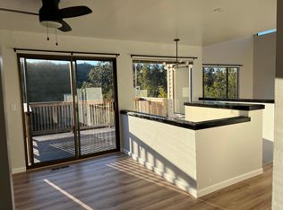 76 Martens Blvd, San Rafael, CA 94901