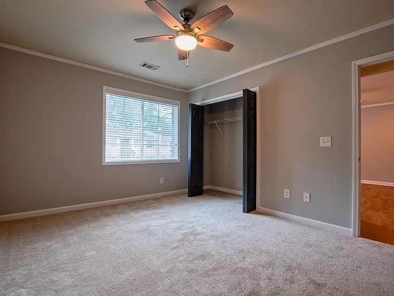 2145 Bolton RD NW — Photo 10