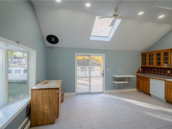 302 S Mountain Road, New City, NY 10956