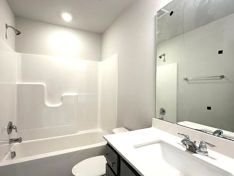 2233 Cape May Ln — Photo 30