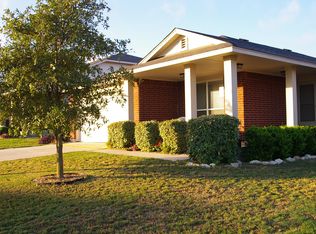 1013 Whitley Dr, Leander, TX 78641