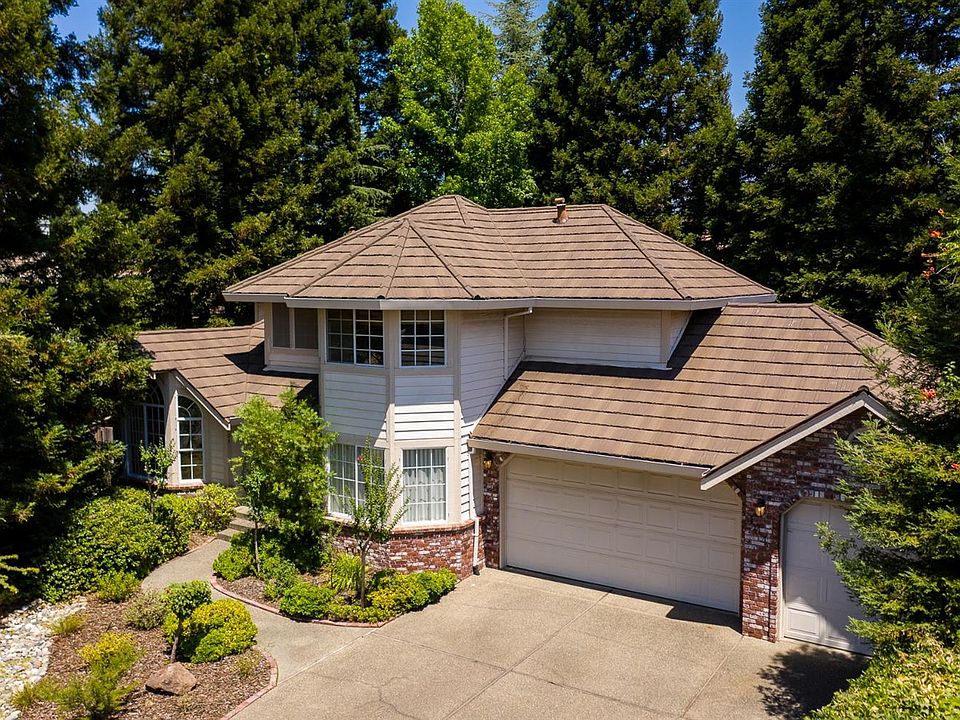 1st image of 404 Braemar Ct