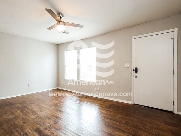 1629020_004_living_room_13955797.jpg
