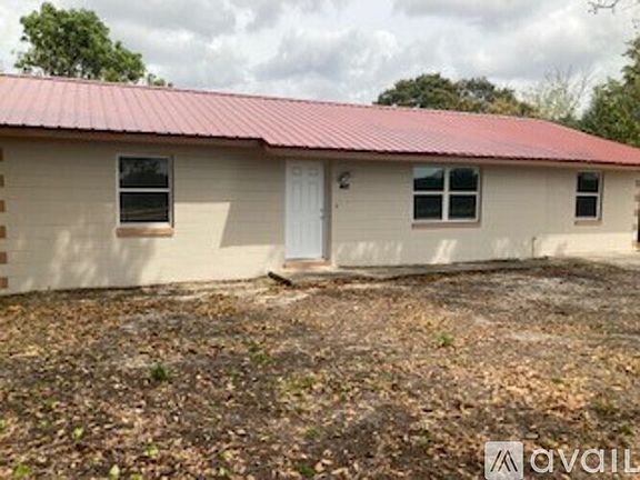 2nd image of 1104 E O'Douglas Ave