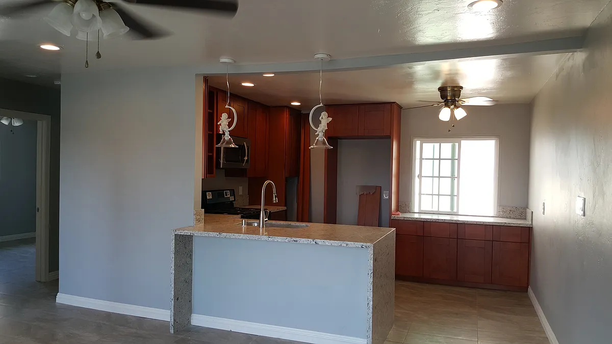 Building Photo - 4255 Altadena Ave